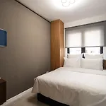 The Blue Sanctuary By Blvd 70b2 - Free Parking Appartamento