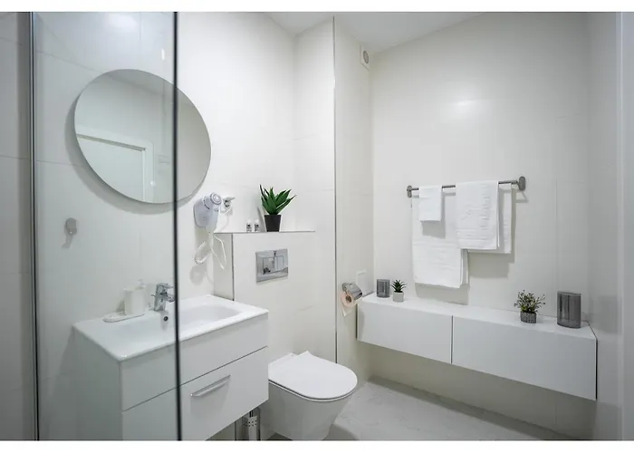 The Blue Sanctuary By Blvd 70b2 - Premium Modern Lejlighed *