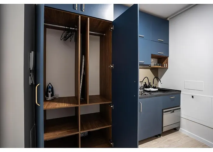 The Blue Sanctuary By Blvd 70B2 - Free Parking Бухарест