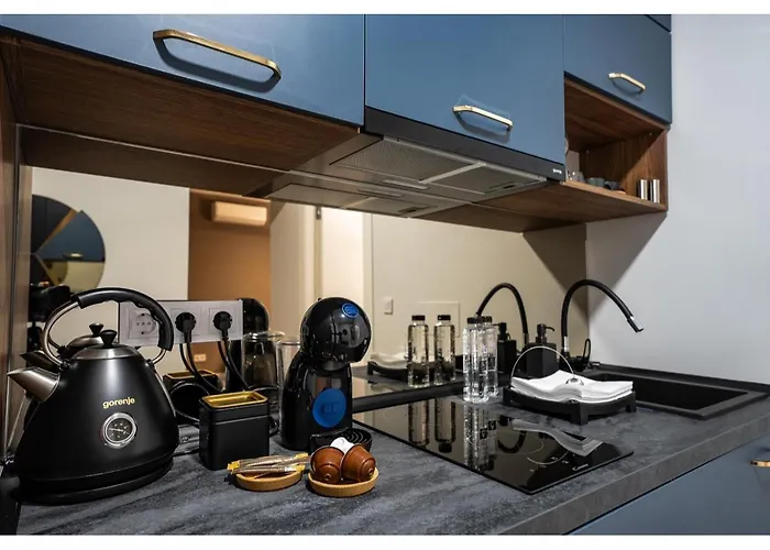 The Blue Sanctuary By Blvd 70b2 - Premium Modern *